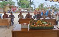 Kapolsek Batik Nau Hadiri HUT Desa Air Manganyau ke-35 Tahun