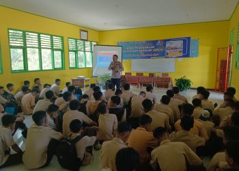 Police Goes to School SMKN 03 Bengkulu Utara: Edukasi Penyalahgunaan Narkoba dan Tertib Berlalu Lintas