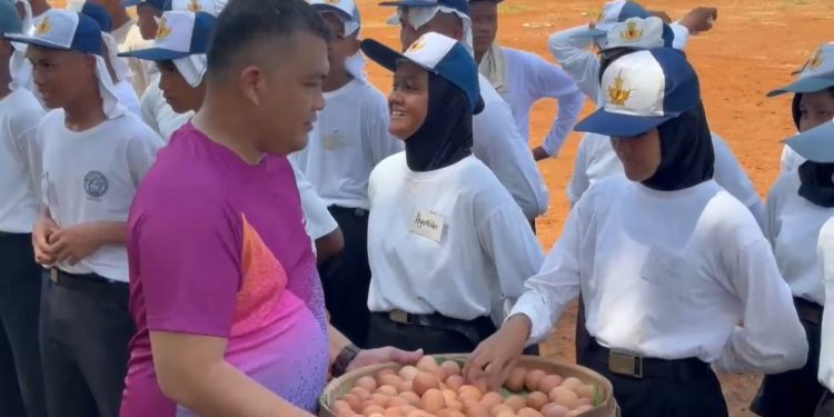 Polsek Padang Jaya Peduli Generasi Penerus Bangsa