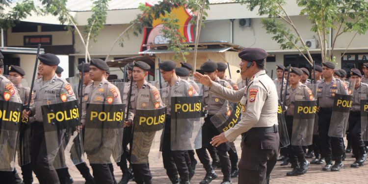 Ditsamapta Polda Bengkulu Tingkatkan Profesionalisme Lewat Latihan Pengamanan Massa Aksi