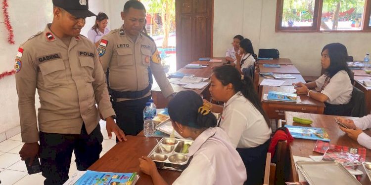 Jangkau Ribuan Anak di Kupang: Kapolda NTT Jamin Kualitas dan Keamanan Pangan SPPG Polri