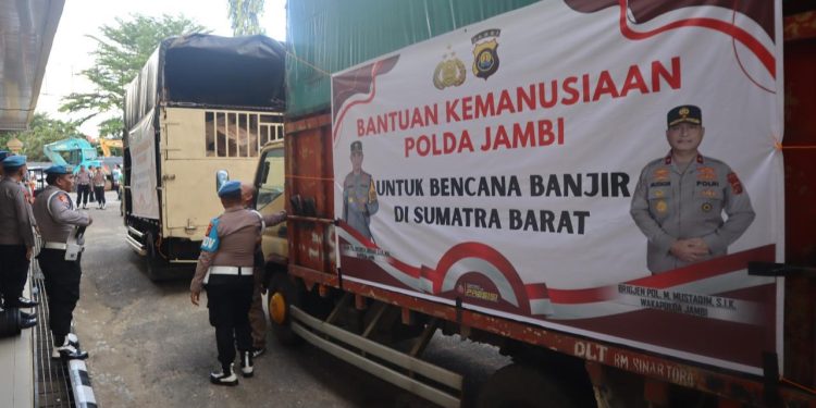POLDA JAMBI & BHAYANGKARI DAERAH JAMBI BERANGKATKAN BANTUAN KEMANUSIAAN UNTUK KORBAN BENCANA SUMATERA BARAT