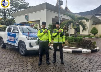 Kisah Personel Polda Bengkulu dalam Misi Bantuan Bencana Kawal 100 Ambulans dan Logistik