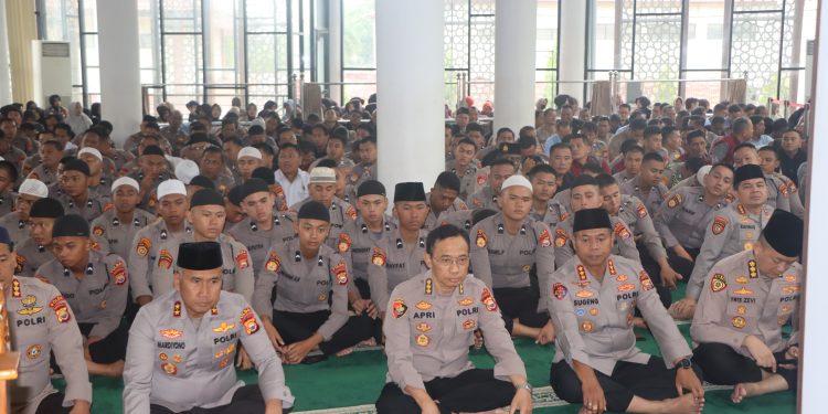Melalui Binrohtal Zoom Meeting, Polda Bengkulu Bangun Karakter Spiritual Anggota