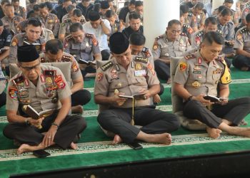 Kapolda Bengkulu Ajak Personel Perkuat Rasa Syukur dan Integritas Melalui Binrohtal Polda Bengkulu