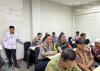 Bhabinkamtibmas Polresta Bengkulu Hadiri Sosialisasi Pengelolaan Sampah Organik di Kelurahan Pengantungan