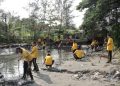 Green Policing: Polresta Bengkulu Bersama Masyarakat Bersihkan Saluran Air, Wujud Kepedulian terhadap Lingkungan