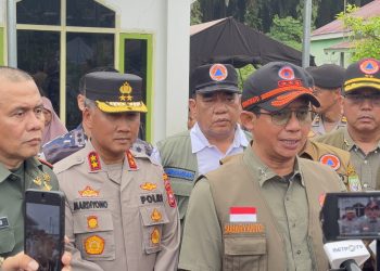 Kapolda Bengkulu Sambut Kedatangan Kepala BNPB di Bengkulu