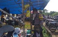 Bhabinkamtibmas Sambang Pasar Pekan Senin Bengkulu Tengah, Masih Dapati Masyarakat Tak Taat Prokes
