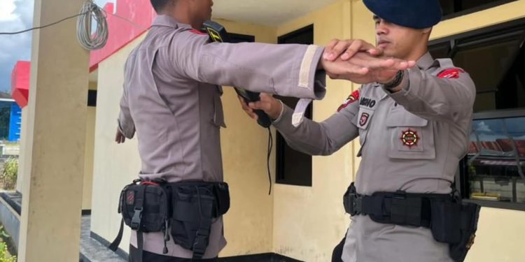 Personel Gegana Bengkulu Latihan Sterilisasi Area Dan Pengisian Bap Jibomb