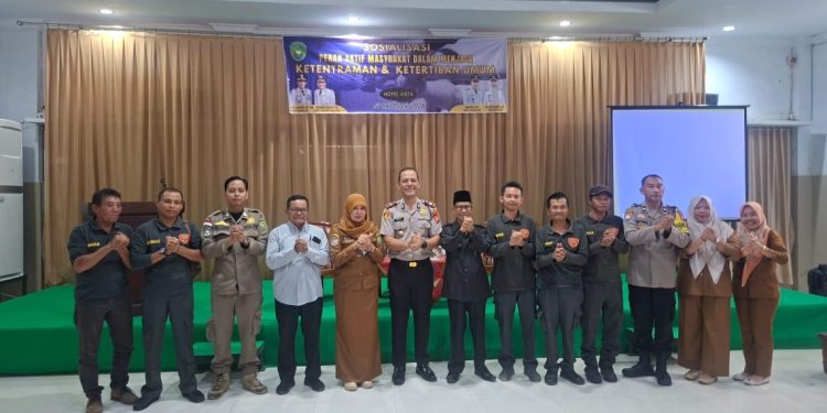 Polresta Bengkulu Dorong Peran Aktif Masyarakat Jaga Kamtibmas, Kapolsek Teluk Segara Sosialisasikan Pentingnya Siskamling