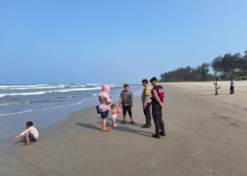 Antisipasi Gangguan Kamtibmas dan Kejadian Tenggelam, Polresta Bengkulu Imbau Wisatawan Pantai Panjang