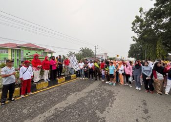 Kapolres Mukomuko Hadiri Jalan Sehat Semarak Merah Putih, Pererat Kebersamaan dan Semangat Nasionalisme