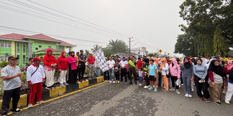 Kapolres Mukomuko Hadiri Jalan Sehat Semarak Merah Putih, Pererat Kebersamaan dan Semangat Nasionalisme