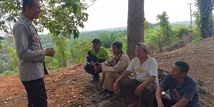 Polres Mukomuko Bersama Polsek Jajaran Gencarkan Patroli dan Imbauan Cegah Karhutla