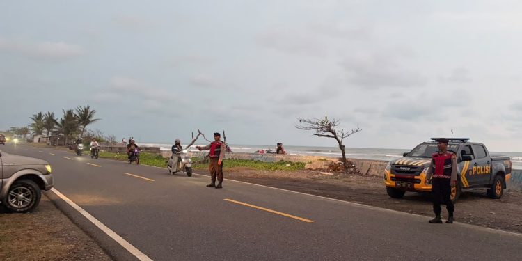 Sat Samapta Polres Mukomuko Gelar Patroli Harkamtibmas, Antisipasi Balap Liar di Kawasan Pantai Abrasi