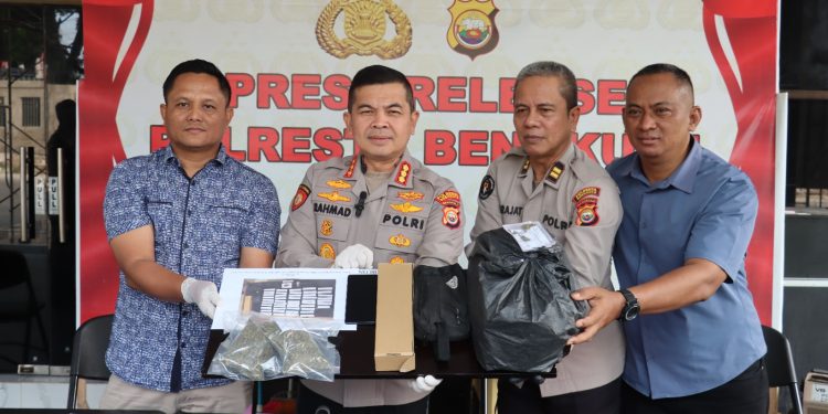 Kapolresta Bengkulu Pimpin Konferensi Pers Ungkap Kasus Penyalahgunaan Narkoba