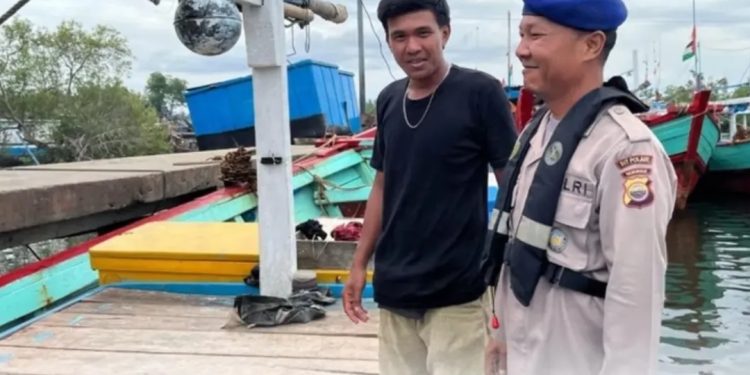 Sambang Polisi RW, Polairud Polda Bengkulu Bangun Sinergi dengan Nelayan Pulau Baai