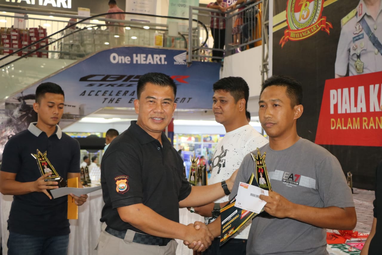 Bertabur Hadiah, Peserta Kontes Batu Akik Piala Kapolda Bengkulu Meningkat
