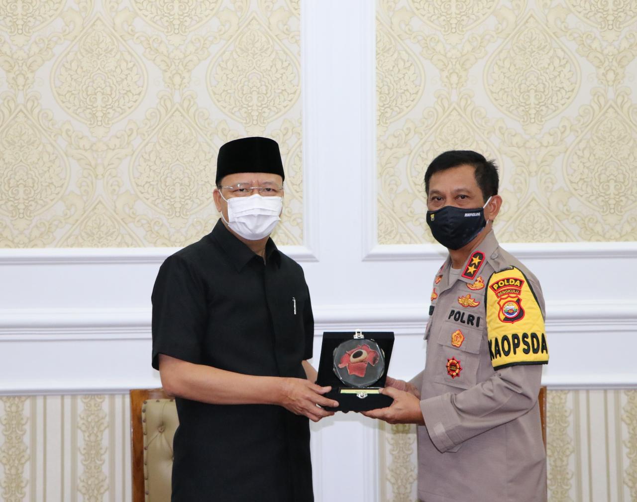 Tingkatkan Sinergitas, Kapolda Bengkulu Silaturahmi Bersama Gubernur-Kajati-Ketua DPRD dan Danrem 041 GAMAS