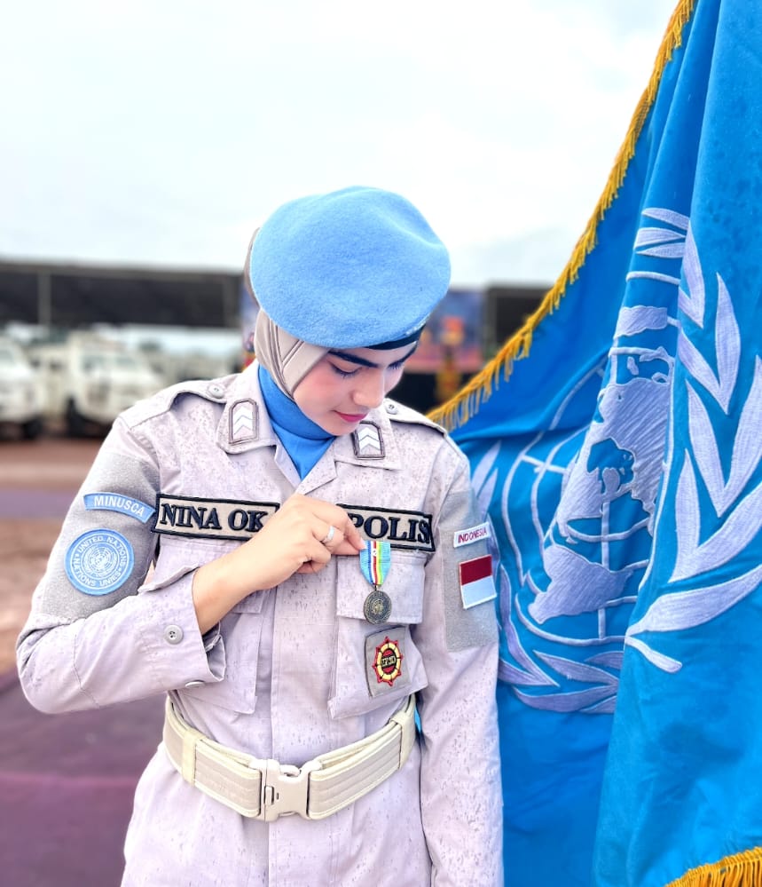 Sambut Hari Jadi Polwan Ke-74, Briptu Nina Polda Bengkulu Persembahkan Medali United Nations dari PBB