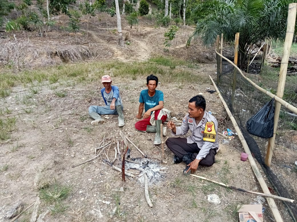Bhabinkamtibmas Desa Suka Negeri Kecamatan Nipis Kabupaten Bengkulu Selatan  Binluh Kepada Warga Binaan