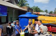 Dit Lantas Polda Bengkulu Salurkan Bantuan Air Bersih Dan Ratusan Paket Bansos