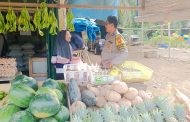 Bhabinkamtibmas Polsek Padang Jaya Sambangi Pedagang Pasar Tradisional