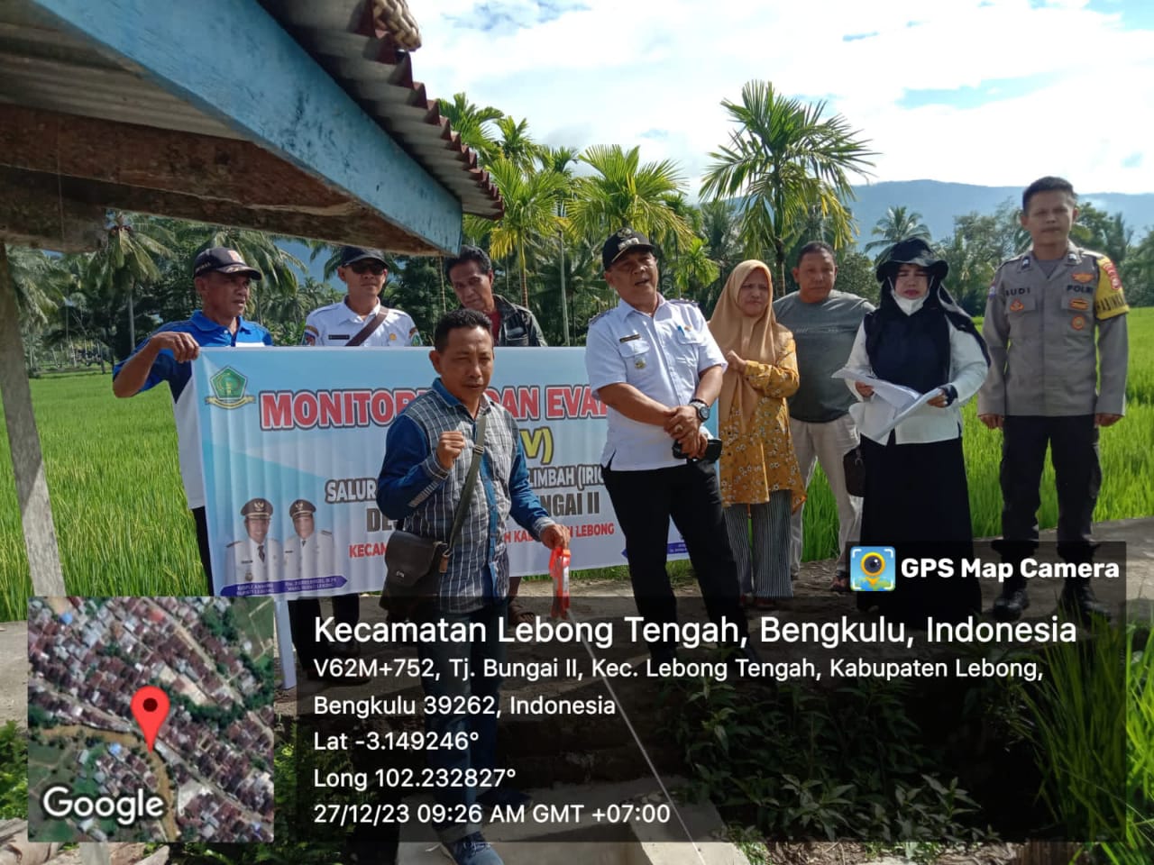 Bhabinkamtibmas Polsek Lebong Tengah Hadiri Monev Pembangunan SPAL dan Jalan Desa di Desa Tanjung Bunga 2