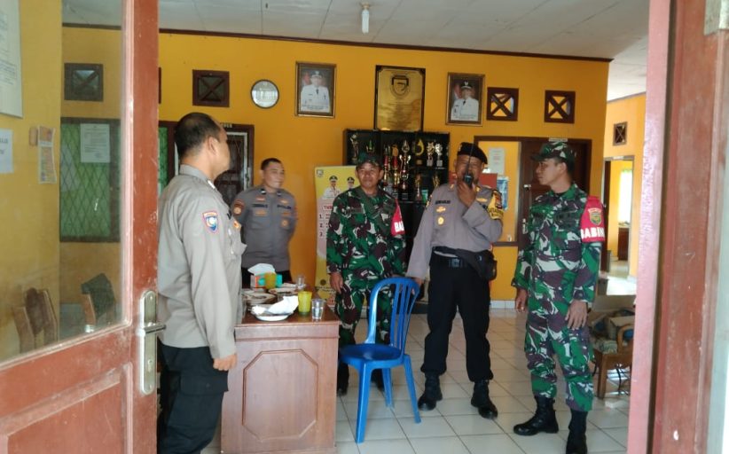 TNI-POLRI Berikan Pengamanan di Kantor PPK