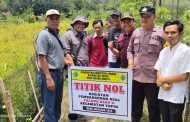 Bhabinkamtibmas Polsek Rimbo Pengadang Monitoring Titik Nol Pembangunan JUT di Desa Talang Baru 2