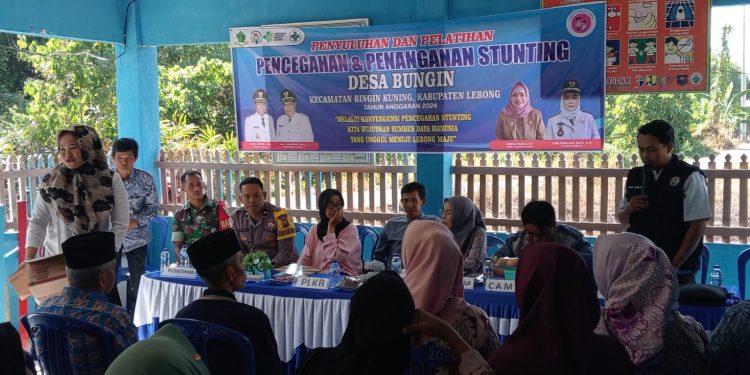 Sinergi, Bhabinkamtibmas Polsek Lebong Selatan Hadiri Sosialisasi Pencegahan dan Penanganan Stunting di Desa Bungin Kuning.