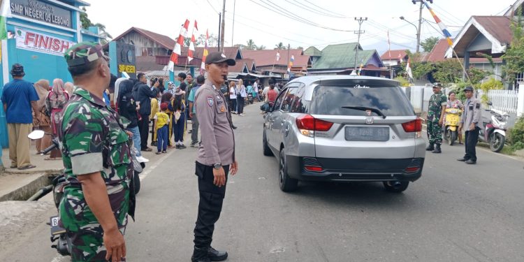 Personel Polsek Lebong Selatan Monitoring Kegiatan Lomba Gerak Jalan