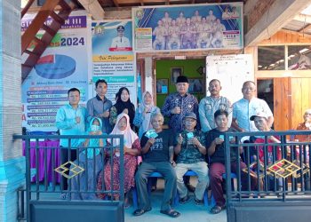 Bhabinkamtibmas Polsek Padang Guci Hulu Ingatkan Penerima BLT Bijak Menggunakan Bantuan