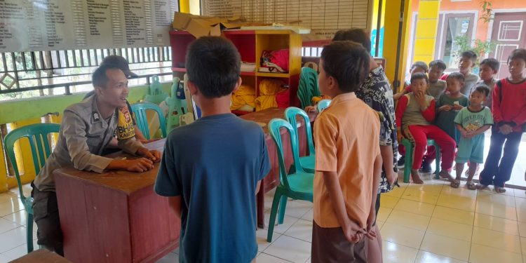 Bhabinkamtibmas Polsek Lebong Utara Perkara Perkelahian Anak Dibawah Umur