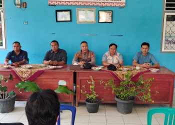 Kapolsek Lebong Utara Hadiri Musyawarah di Desa Lebong Tambang