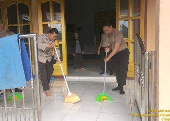 Polsek Selupu Rejang Gelar Bakti Sosial Religi dalam Rangka Jum’at Bersih
