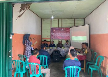 Sambang, Bhabinkamtibmas Polsek Lebong Selatan Ikuti Rapat Pleno Terbuka DPSHP di Kelurahan Tes