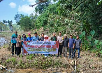 Bhabinkamtibmas Polsek Lebong Utara Hadiri Opname Kegiatan Fisik di Desa Pyang Mbik