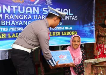 Dalam HUT Lalu Lintas Ke-69, Dibagikan Sebanyak 700 Paket Bansos