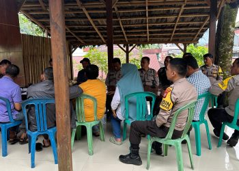 Problem Solving Dan Cooling System, Bhabinkamtibmas Polsek Lebong Utara Hadiri Pertemuan Dengan Warga bahas Ketersediaan Air Irigasi