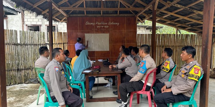 Problem Solving Dan Cooling System, Bhabinkamtibmas Polsek Lebong Utara Hadiri Pertemuan dengan Warga Membahas Ketersediaan Air Irigasi