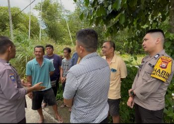 Bhabinkamtibmas Polsek Lebong Utara Monitoring Mediasi Terkait Air Aliran PDM