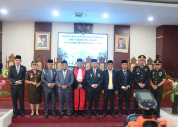Kapolres Lebong Hadiri Pelantikan Pimpinan DPRD Lebong