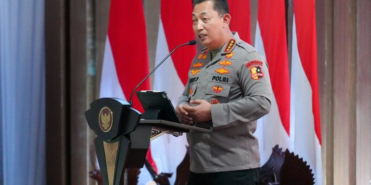 Kapolri Isi Materi Pemberantasan Korupsi di Retreat Kabinet Merah Putih