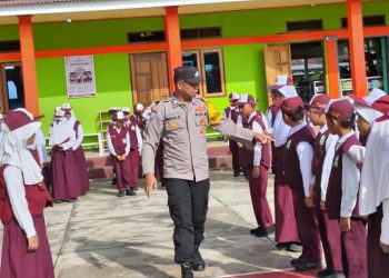 Cooling System, Bhabinkamtibmas Polsek Lebong Tengah Lakukan Pembinaan Terhadap Para Siswa