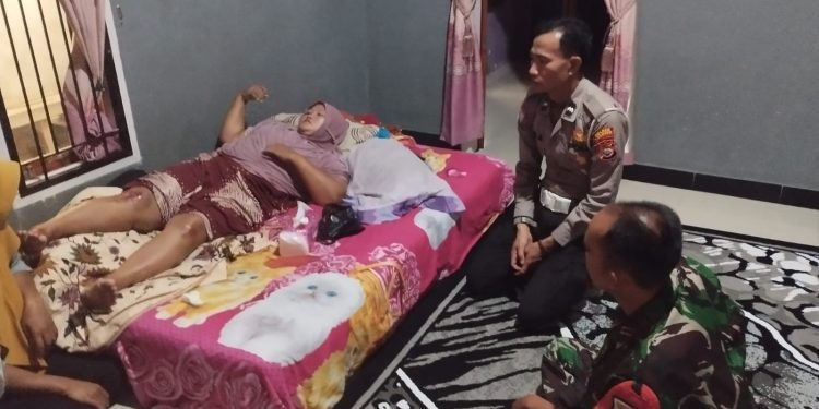Satlantas Polres Lebong, Tangani Laka Lantas Suzuki GSX Yang Meninggal Dunia.