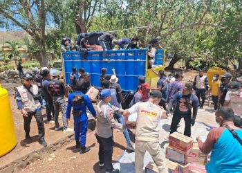 Polda NTT dan Berbagai Pihak Terus Bantu Korban Erupsi Gunung Lewotobi di Flotim