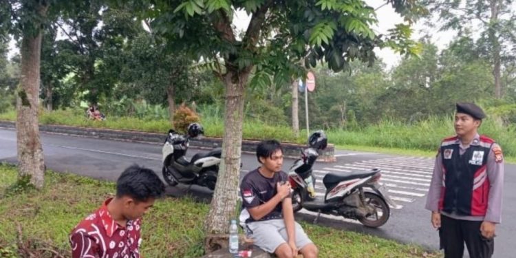 Polres Kepahiang Gelar Patroli Dialogis, Ajak Masyarakat Jaga Kamtibmas Jelang Pilkada 2024