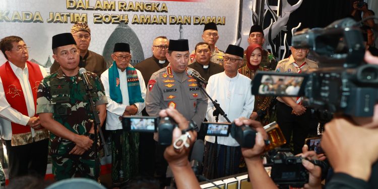 Kapolri Dan Panglima Hadiri Doa Lintas Agama di Jatim